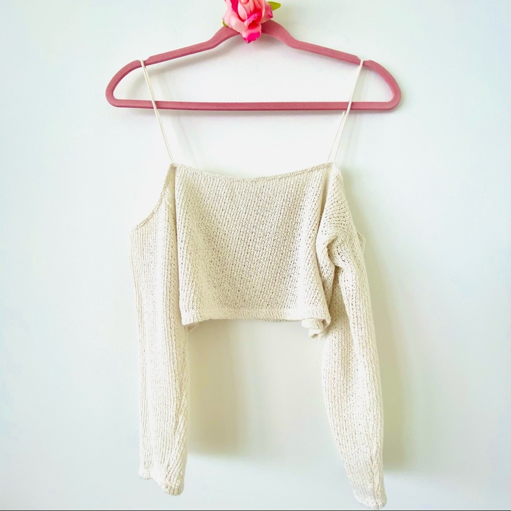 Pretty Cold Shoulder Knit Crop Top View 2